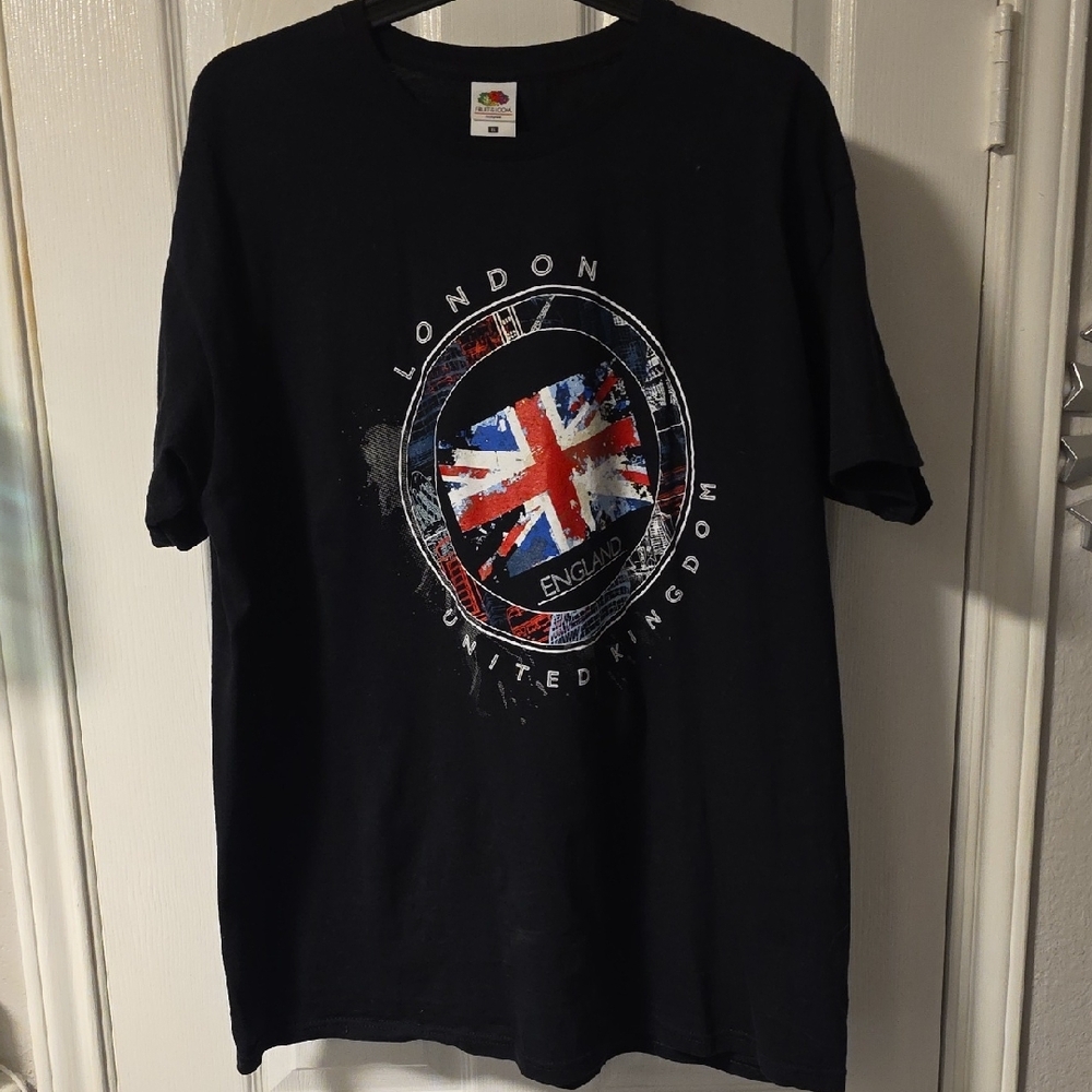 London UK Black T Shirt XL